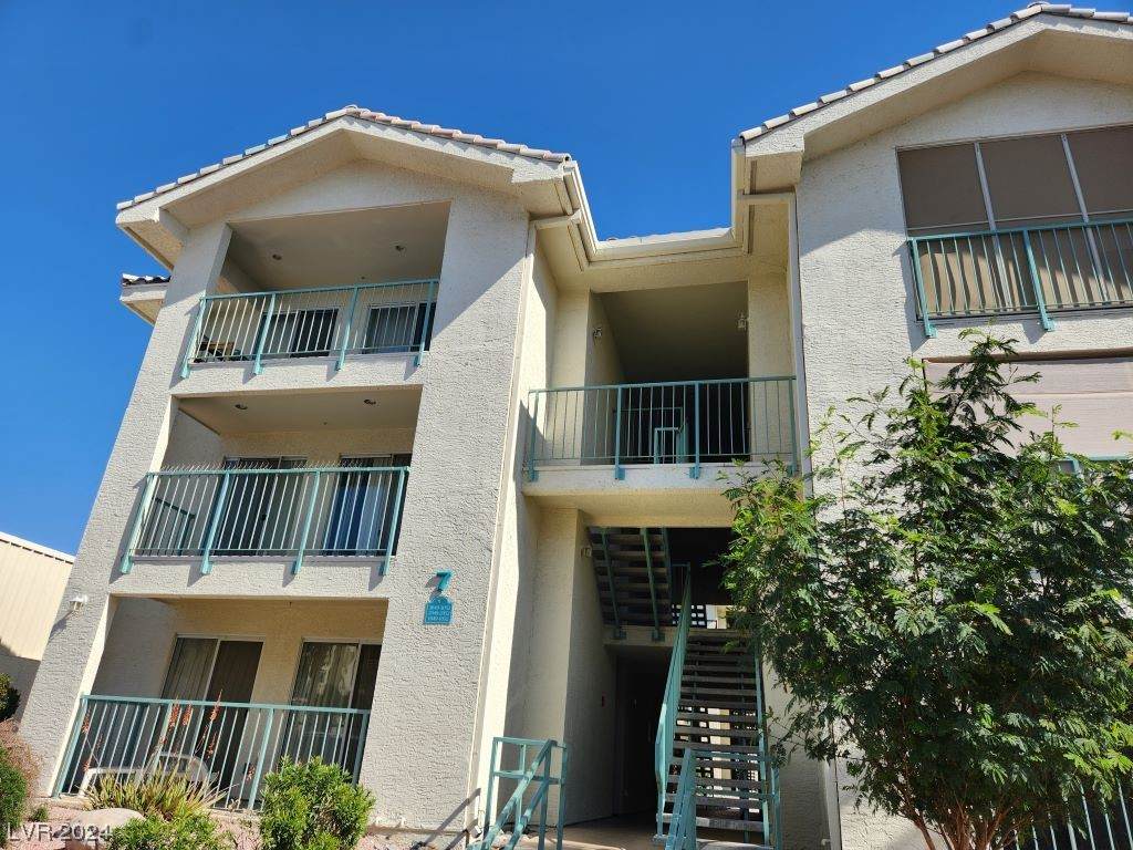 3550 Bay Sands Drive - Photo 1