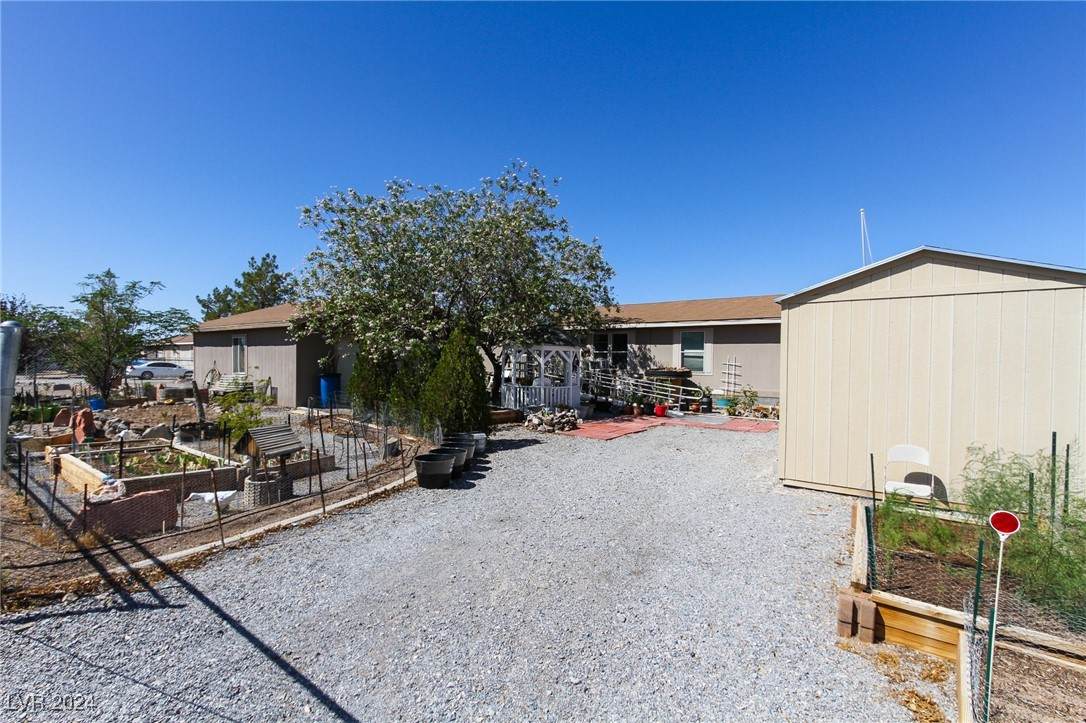 5440 Janice Avenue - Photo 1