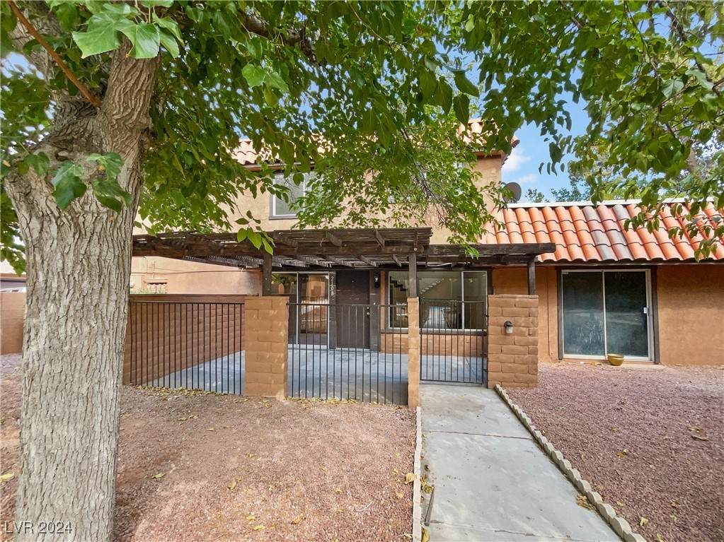 210 Shadybrook Lane - Photo 1