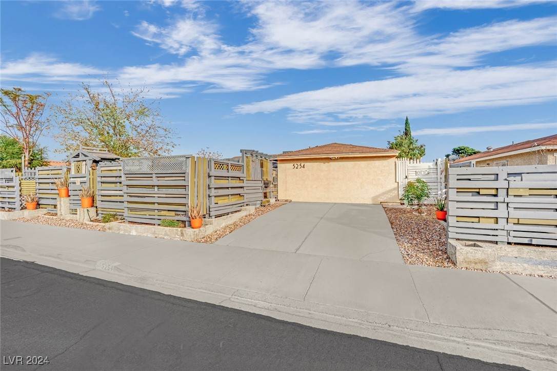 5254 Wilbur Street - Photo 1