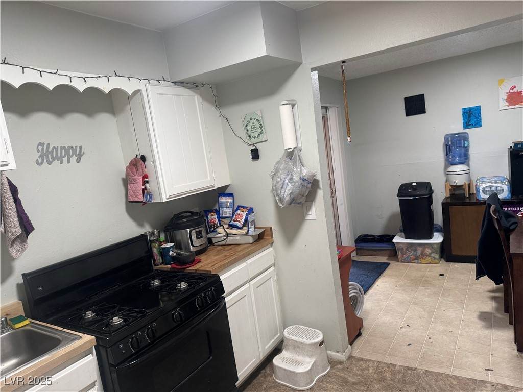 3934 Torsby Place - Photo 1