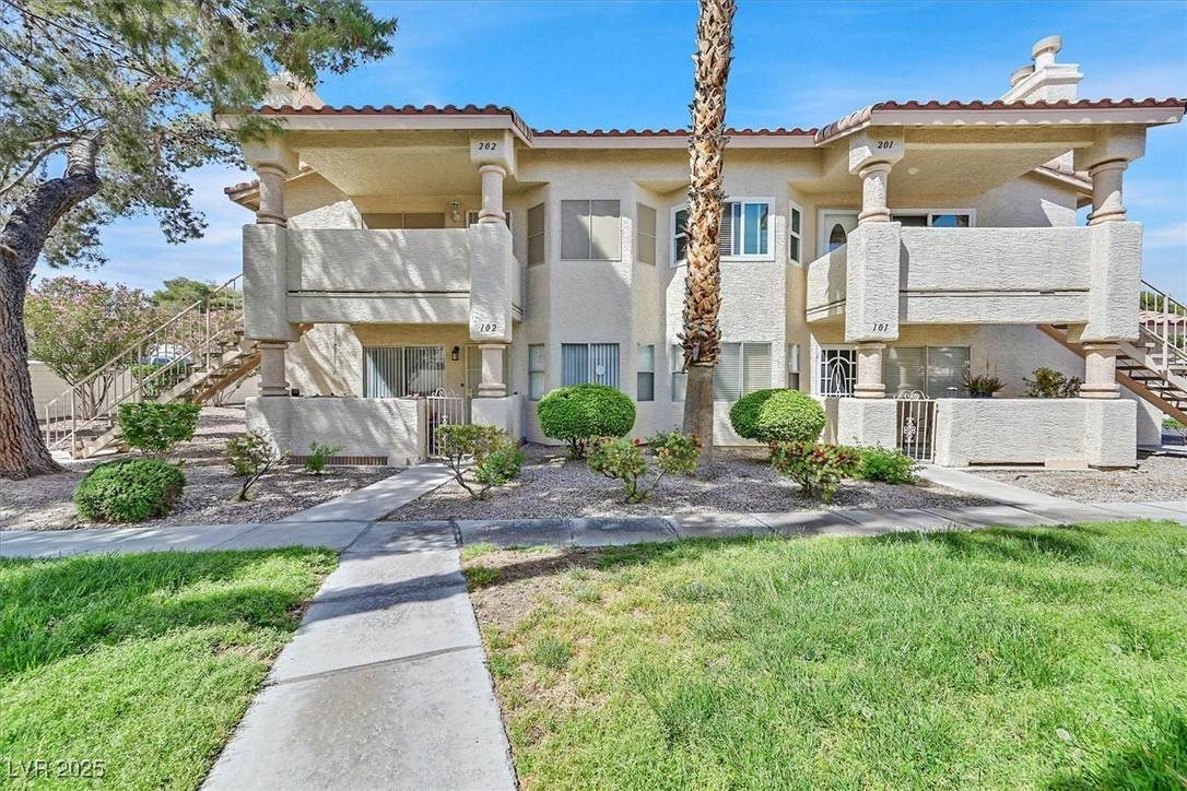 1313 Pinto Rock Lane - Photo 1