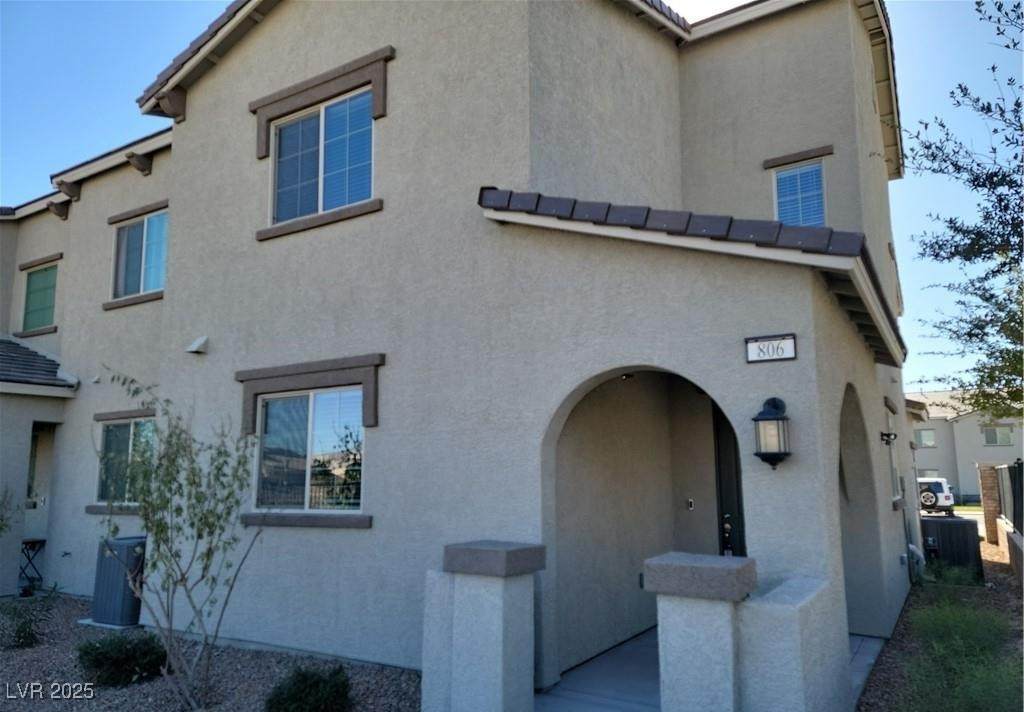 806 Star Estates Avenue - Photo 1