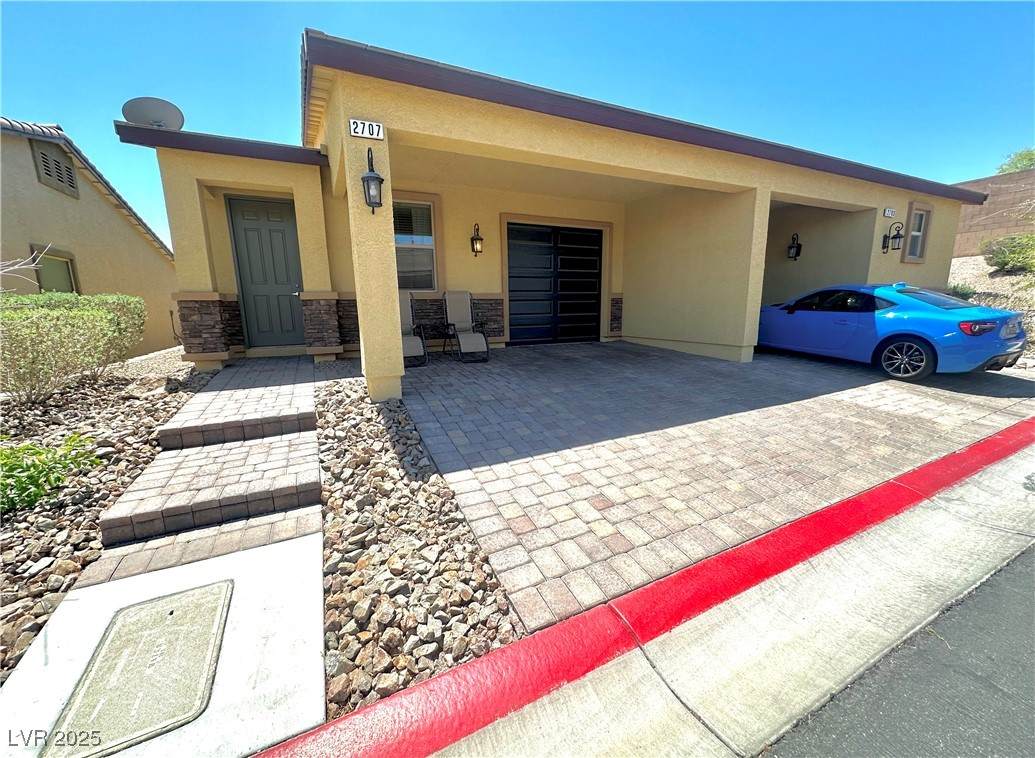 2707 Chinaberry Hill Street - Photo 1