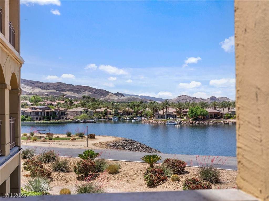 https://bt-photos.global.ssl.fastly.net/vegas/orig_boomver_1_2680295-2.jpg