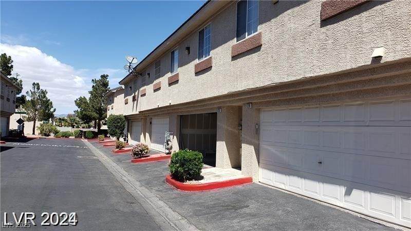 1236 Dusty Creek Street - Photo 1