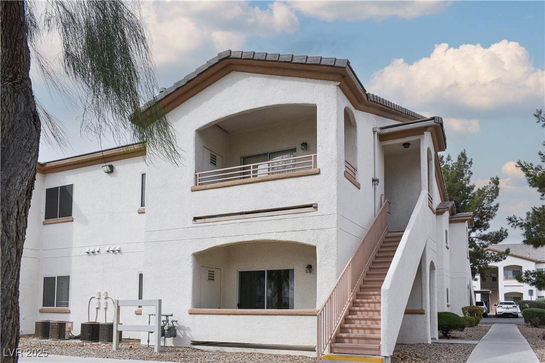 5650 Sahara Avenue - Photo 1