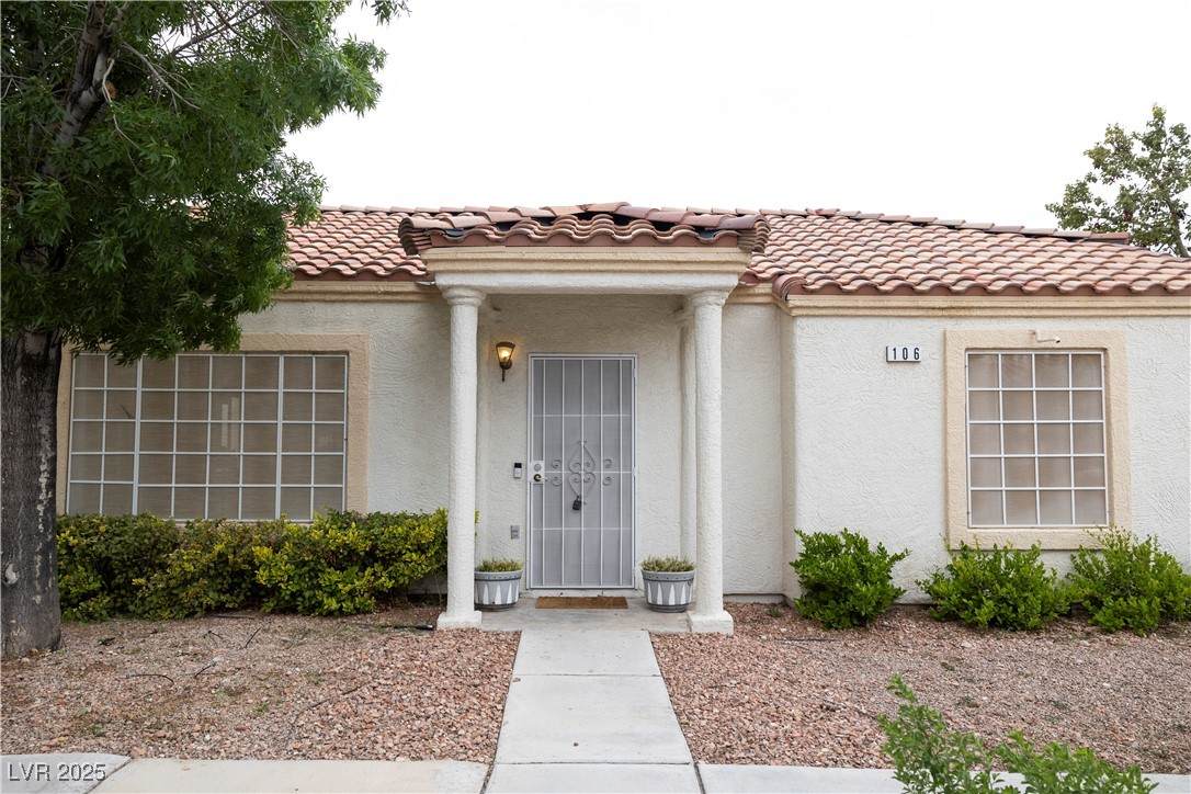 5400 Tassara Way - Photo 1