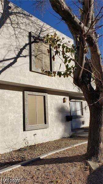 1336 Jones Boulevard - Photo 1