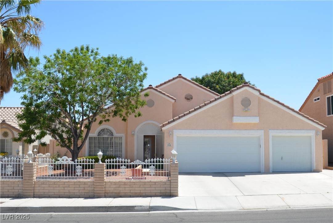 3519 Red Coach Avenue - Photo 1