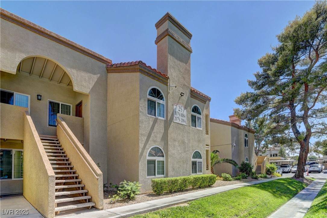 3145 Flamingo Road - Photo 1