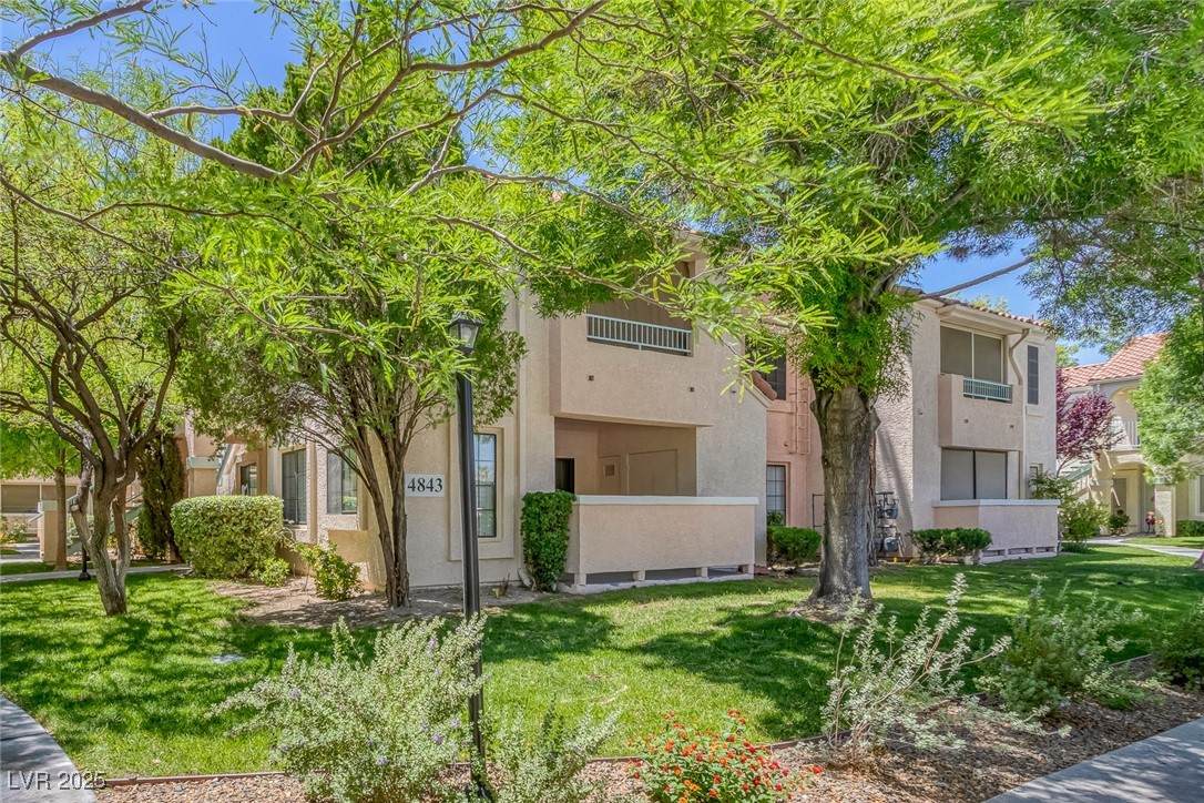 4843 Torrey Pines Drive - Photo 1