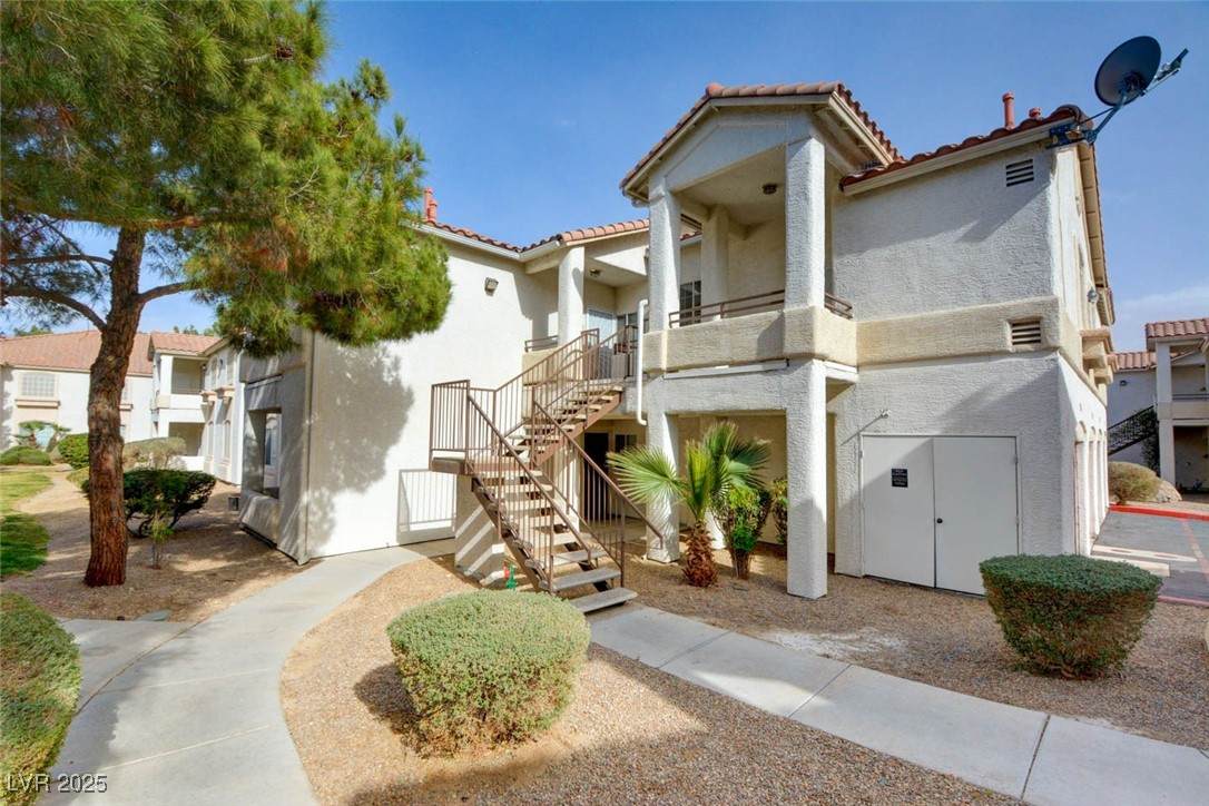 1405 Nellis Boulevard - Photo 1