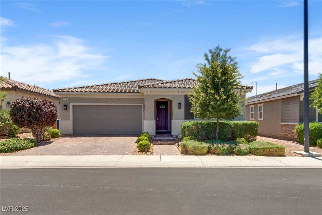 2915 Moulton Crest Avenue - Photo 1