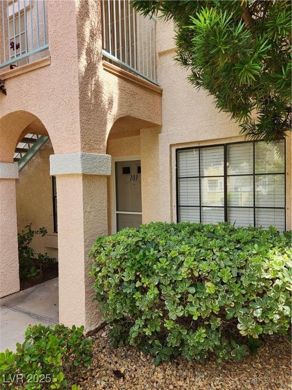 4805 Torrey Pines Drive - Photo 1