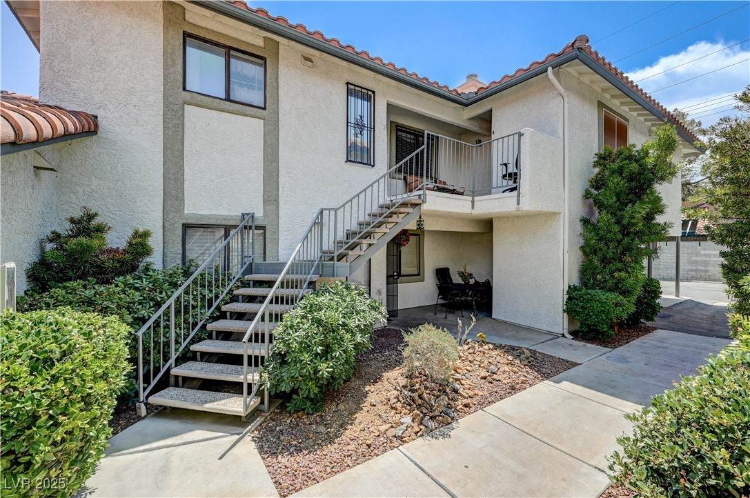 6735 Charleston Boulevard - Photo 1