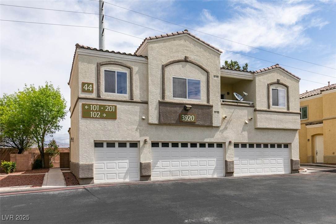 3920 Smokey Fog Avenue - Photo 1