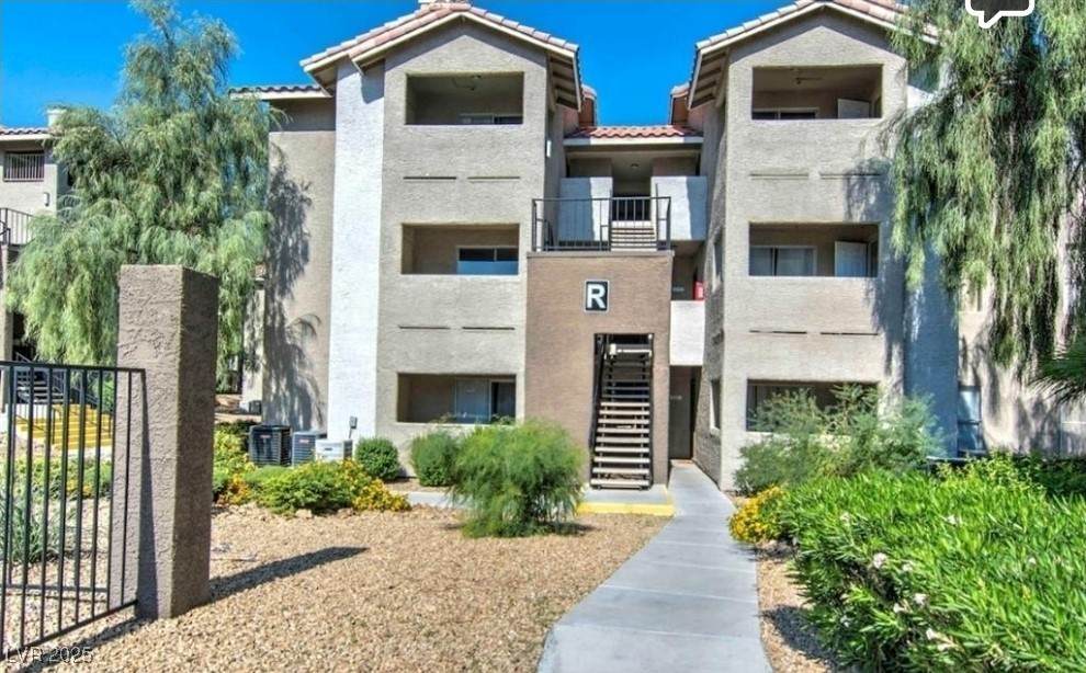 4200 Valley View Boulevard - Photo 1