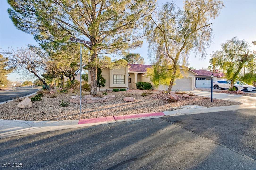 5601 Cavalier Circle - Photo 1