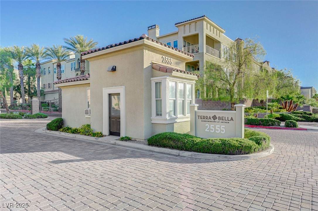 2555 Hampton Road - Photo 1