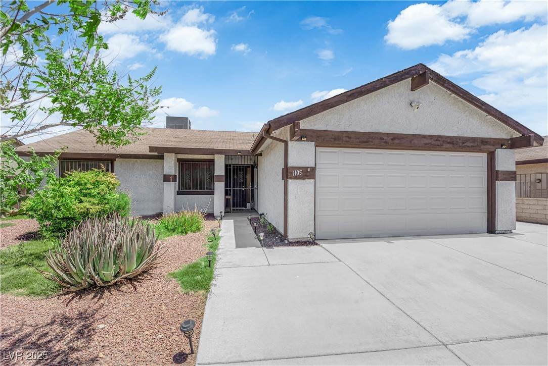 1105 Winwood Street - Photo 1