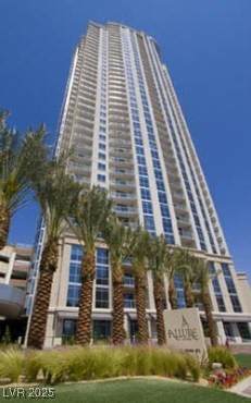 200 Sahara Avenue - Photo 1