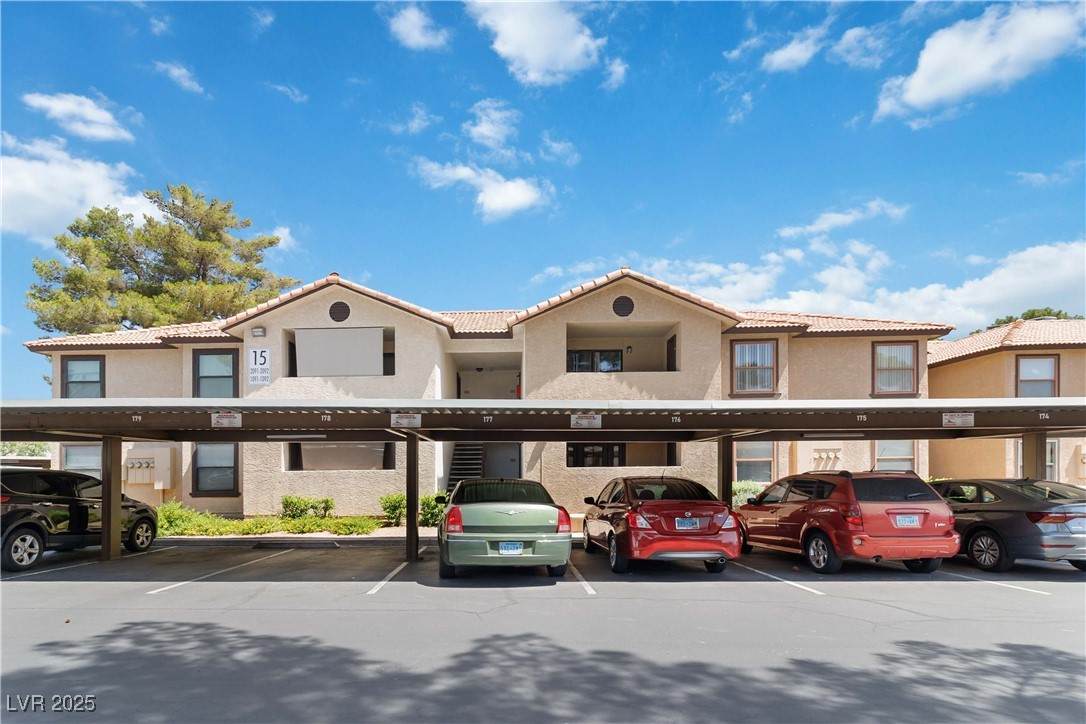 2451 Rainbow Boulevard - Photo 1