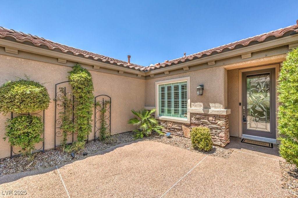 https://bt-photos.global.ssl.fastly.net/vegas/orig_boomver_1_2700507-2.jpg