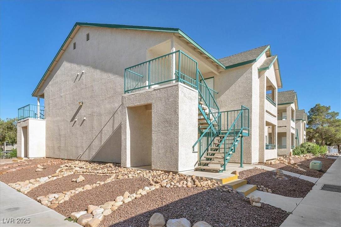 5251 Lindell Road - Photo 1