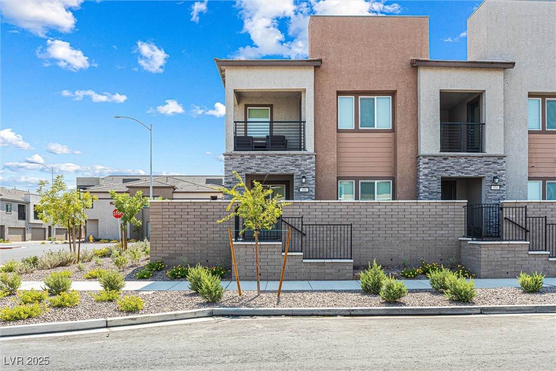 906 Cadence View Way - Photo 1