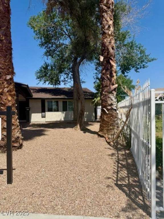 432 Anchor Street - Photo 1