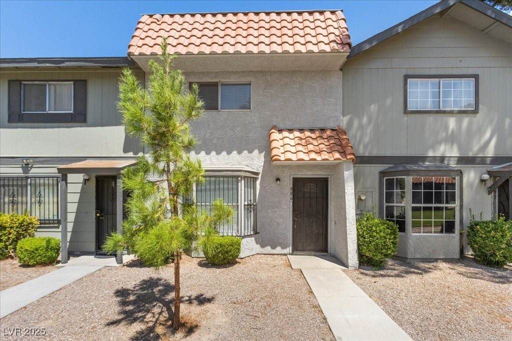 886 Slumpstone Way - Photo 1