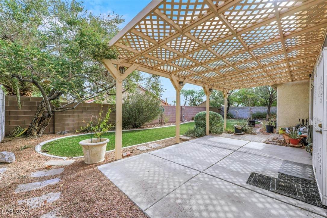 1078 Broomfield Drive - Photo 1