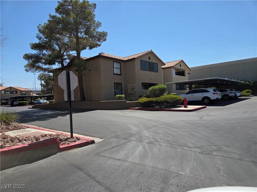 2451 Rainbow Boulevard - Photo 1