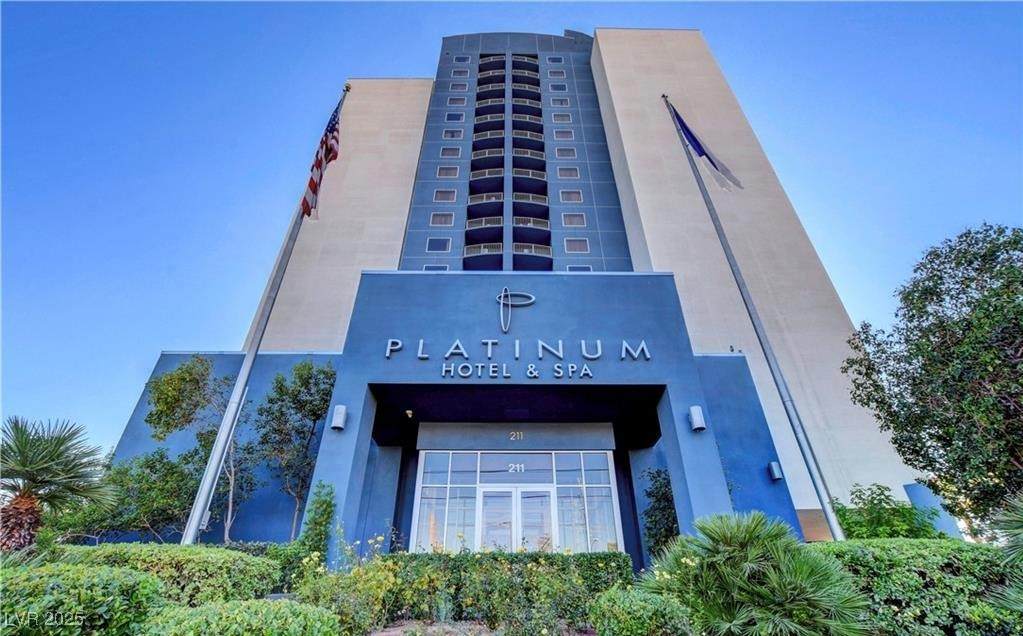 211 Flamingo Road - Photo 1