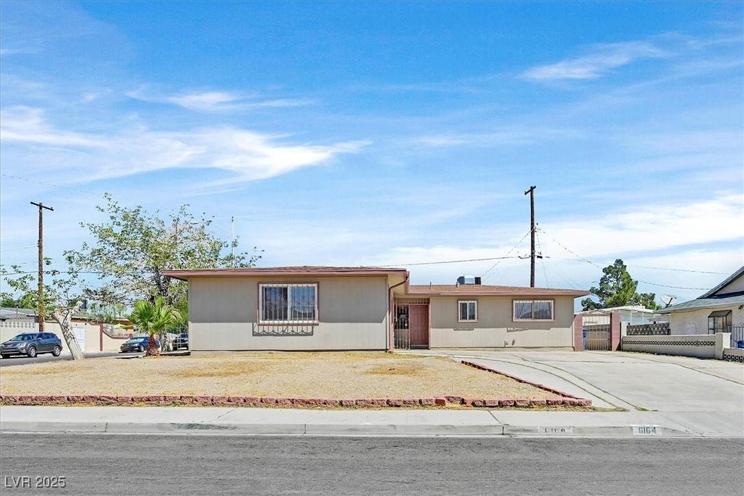 6164 Cromwell Avenue Avenue - Photo 1