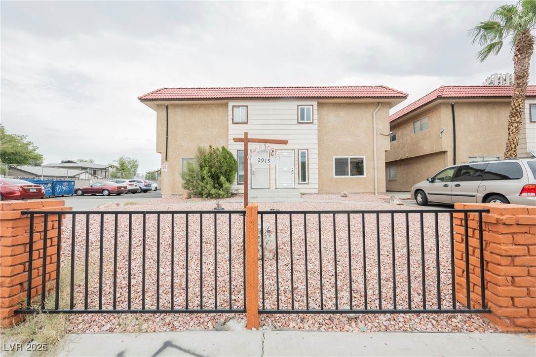 2915 Cedar Avenue - Photo 1