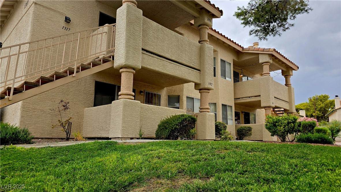 1309 Pinto Rock Lane - Photo 1