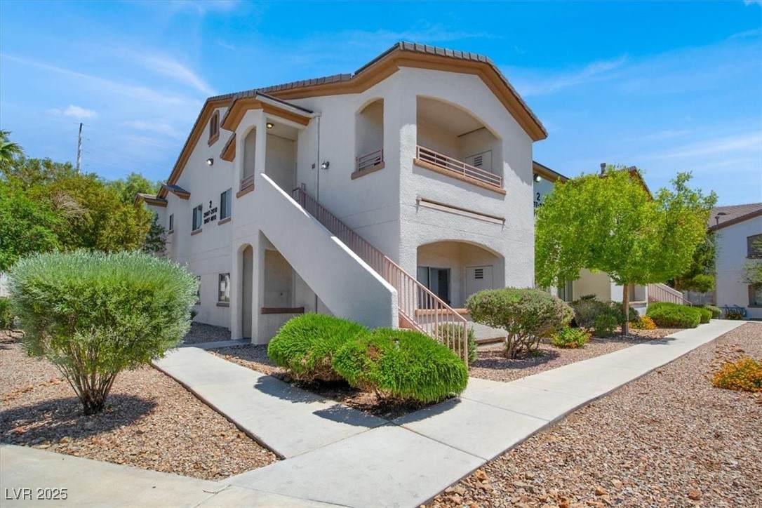 5655 Sahara Avenue - Photo 1