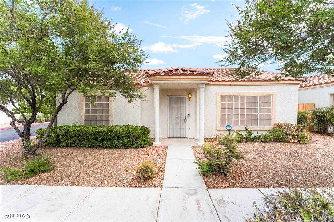 5401 Geneive Lane - Photo 1