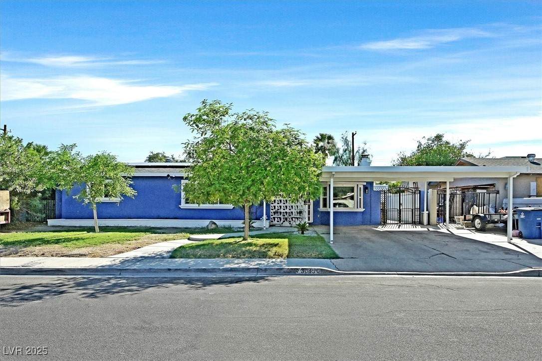 3085 Greenbriar Drive - Photo 1