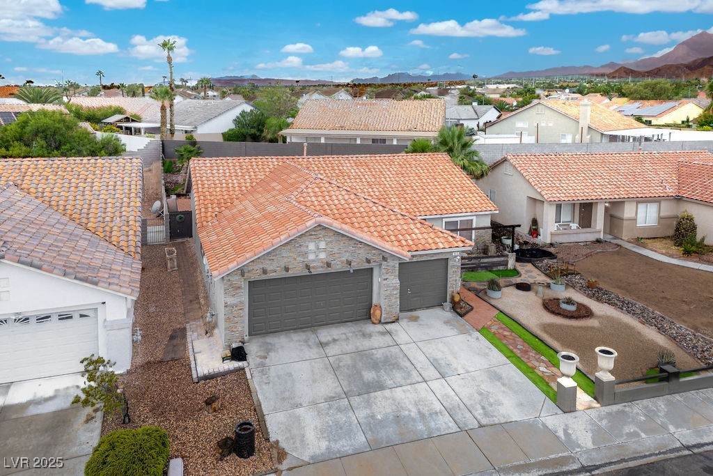 9513 Glengarry Drive - Photo 1