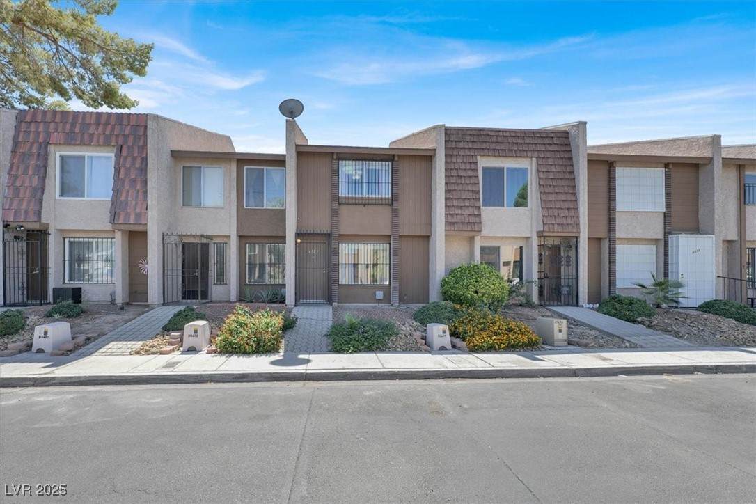 4123 Mississippi Avenue - Photo 1