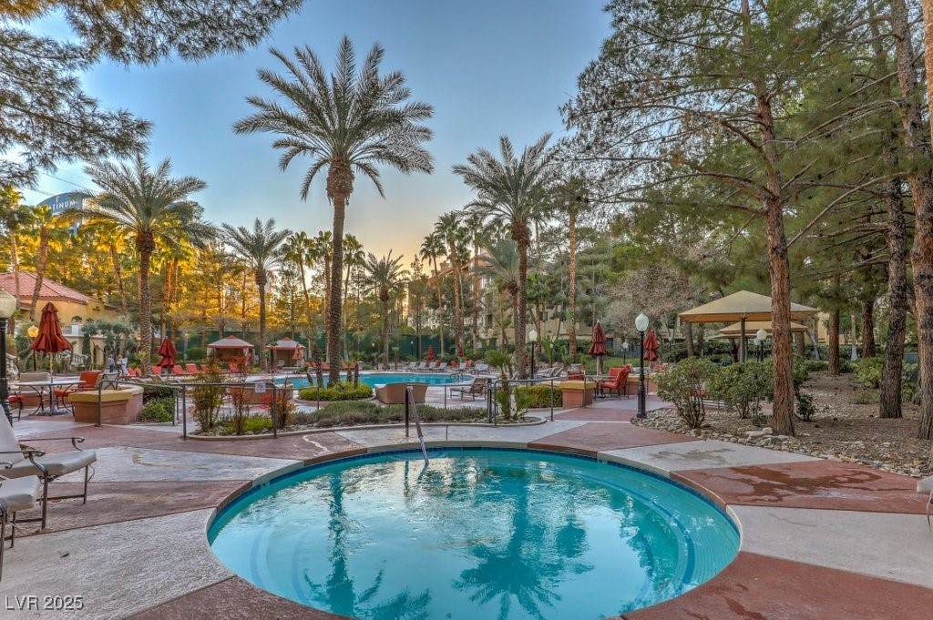 270 Flamingo Road - Photo 1