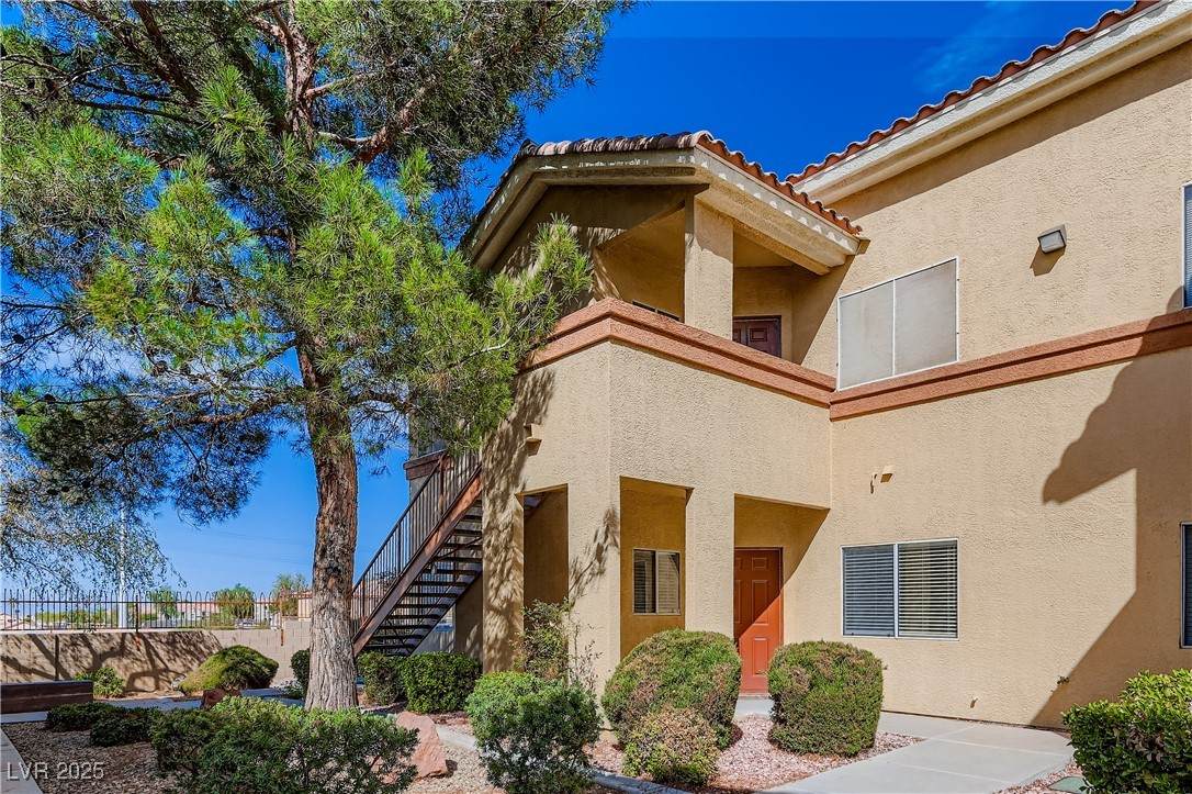 1050 Cactus Avenue - Photo 1