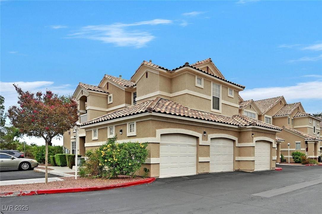 5855 Valley Drive - Photo 1