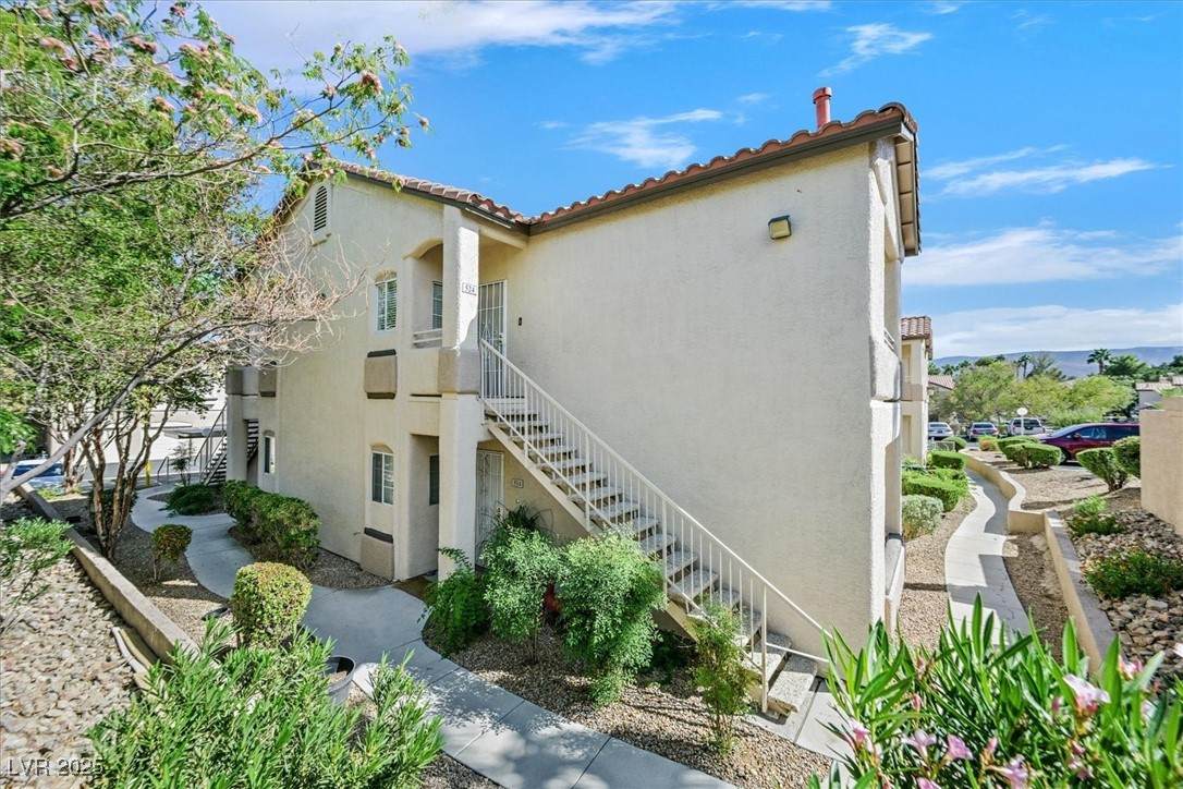 75 Valle Verde Drive - Photo 1