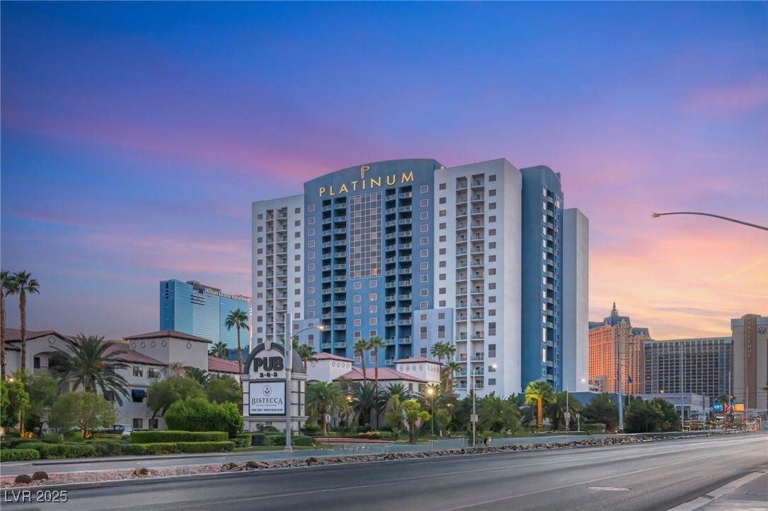 211 Flamingo Road - Photo 1