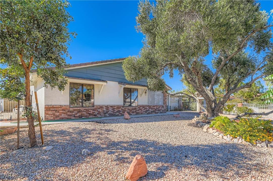 2045 Tenaya Way - Photo 1