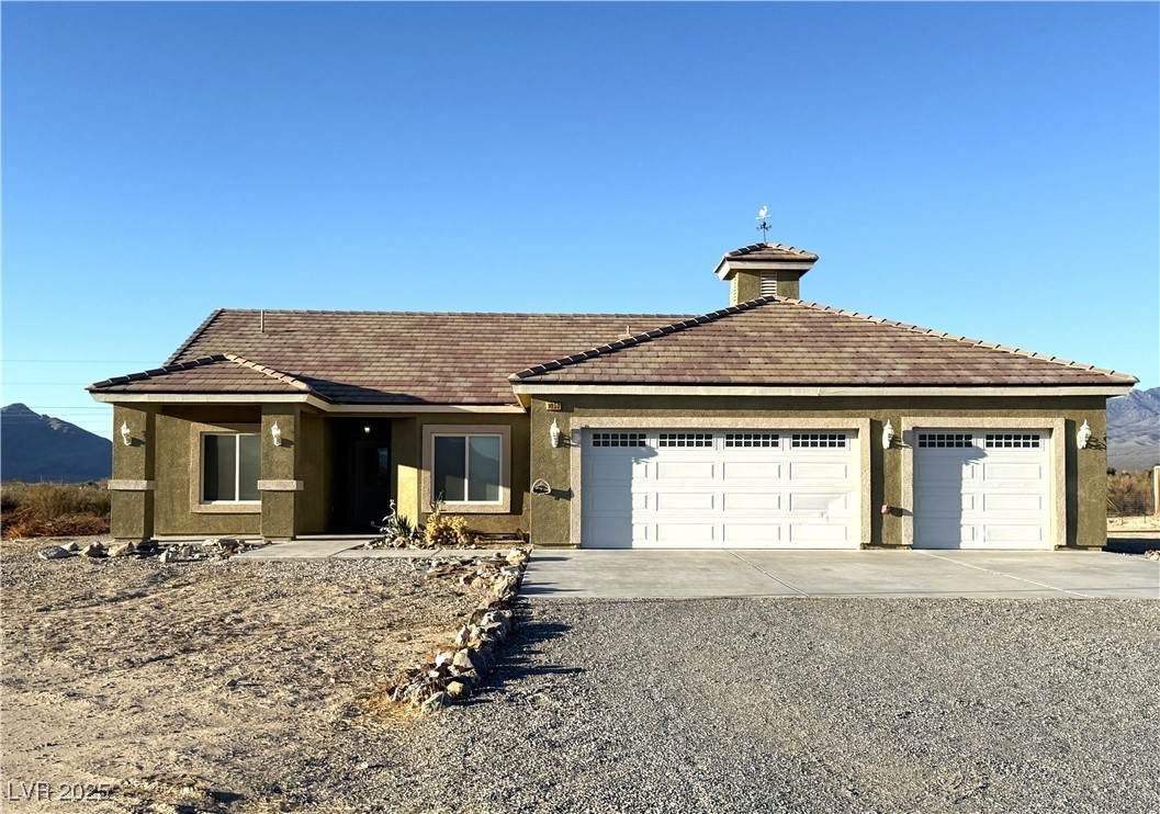 1050 Gee Street - Photo 1